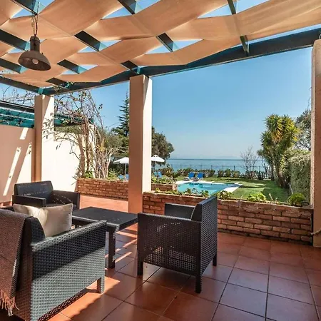 Beachside Escape *